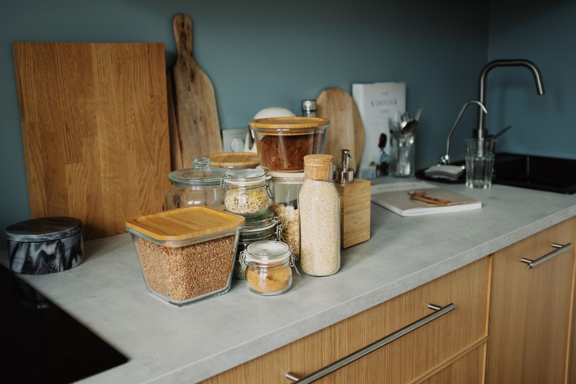Swap Plastic for Wooden Boards: Purer Food Prep