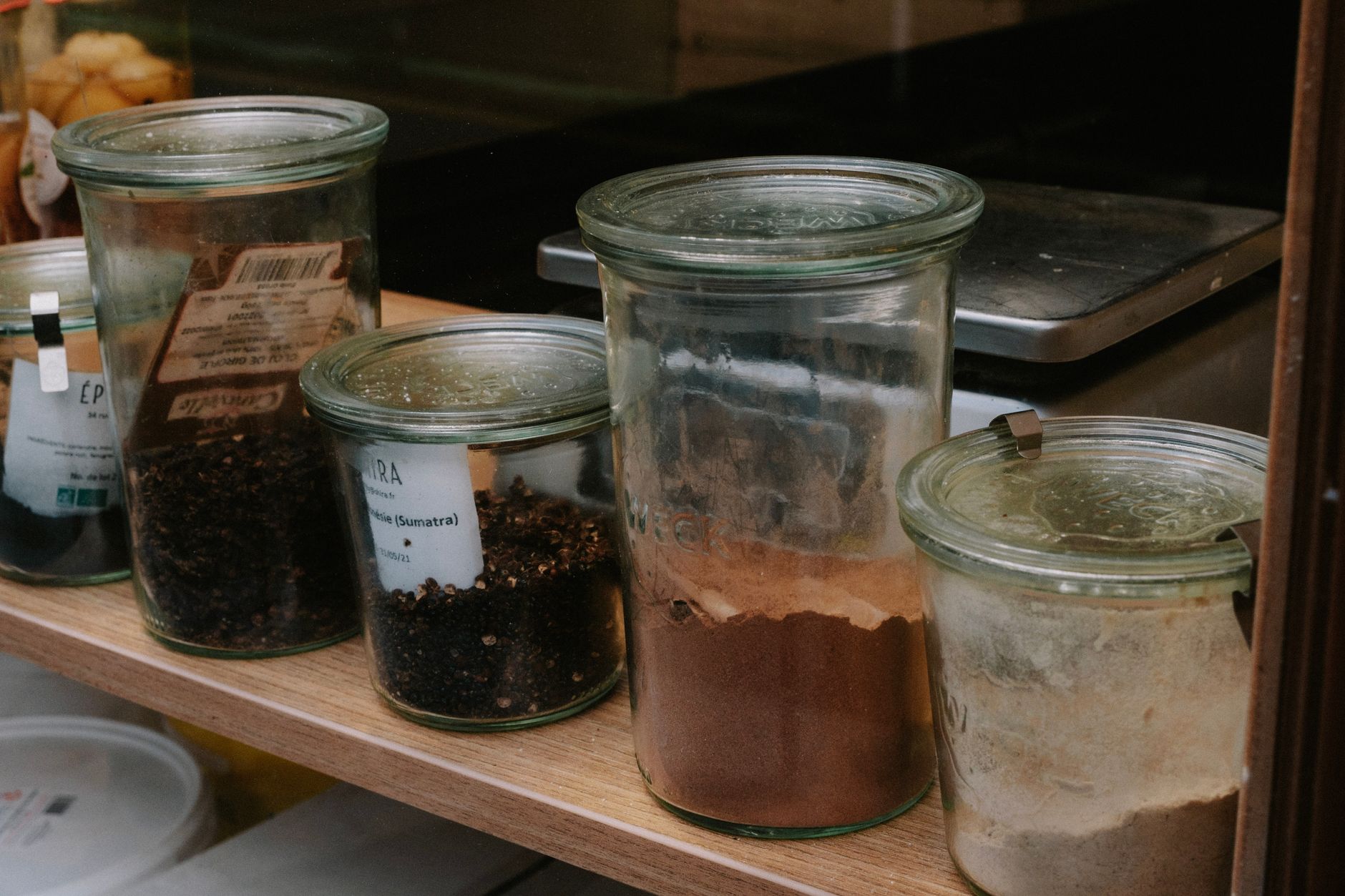 Steel & Glass: Better Food Storage, Safer Hormonal Balance